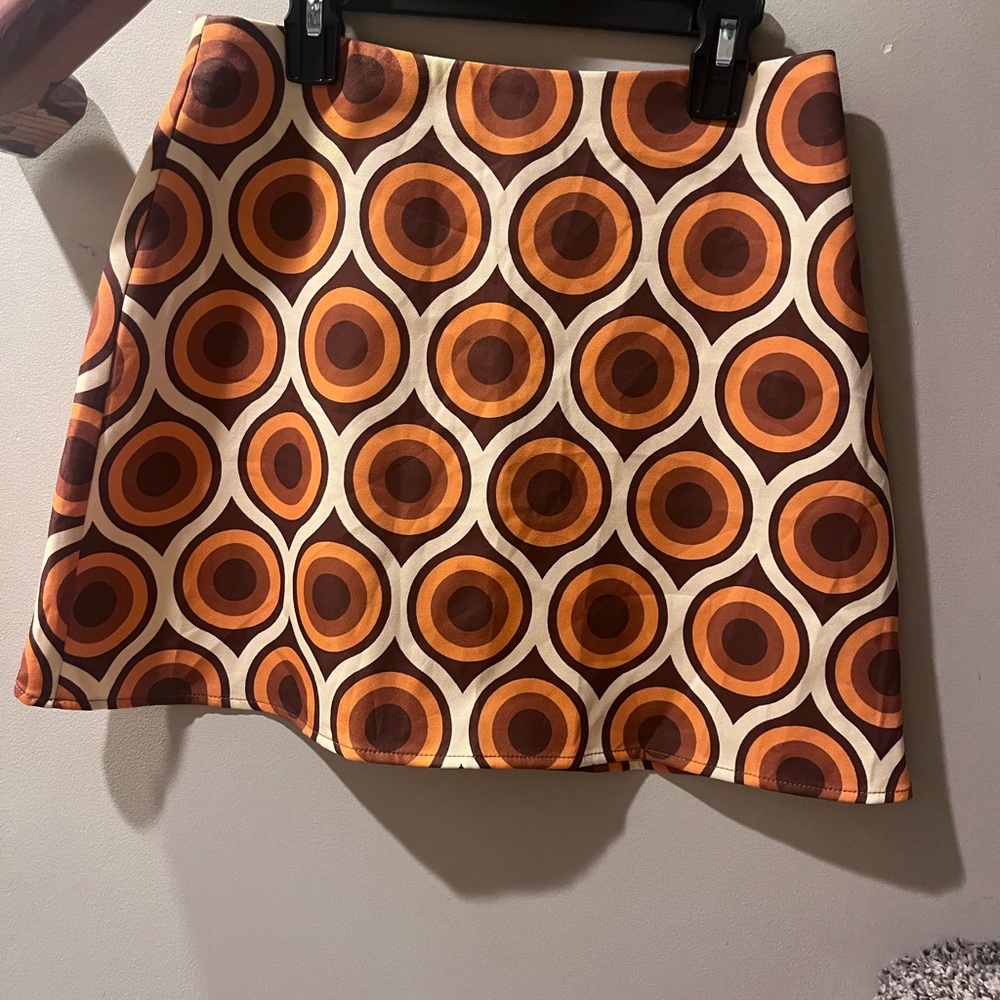Cider Retro Circle Mini Skirt in Orange and Brown
